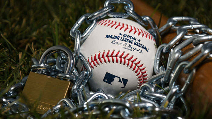 Postergan temporada de la MLB