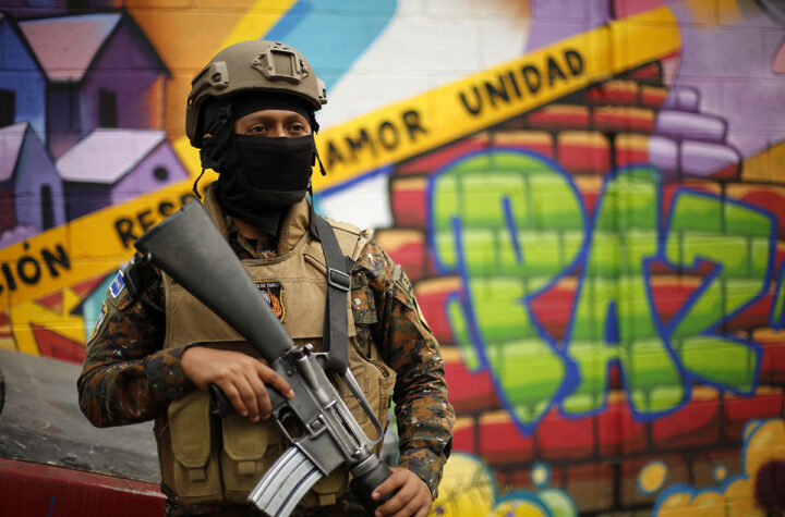 Bukele pone mordaza a prensa salvadoreña