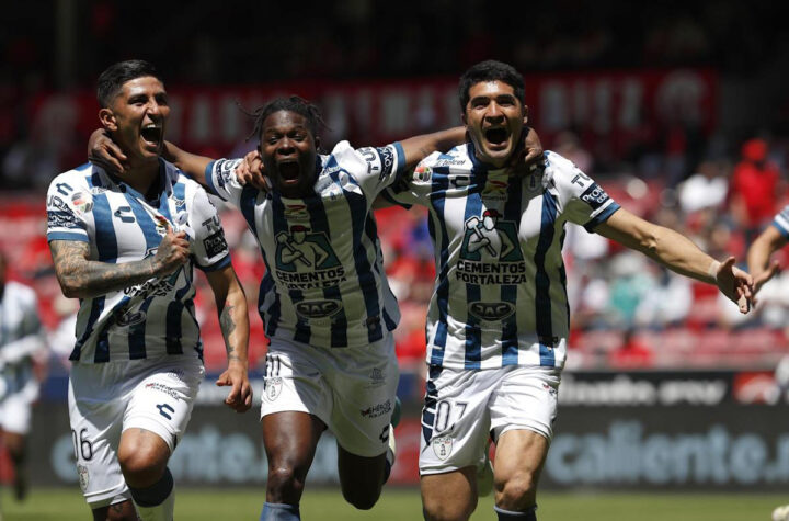 Pachuca lidera