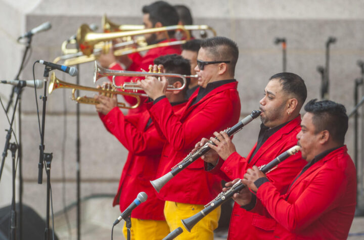 Celebración del Cinco de Mayo con mariachi, norteño, cumbia y salsa