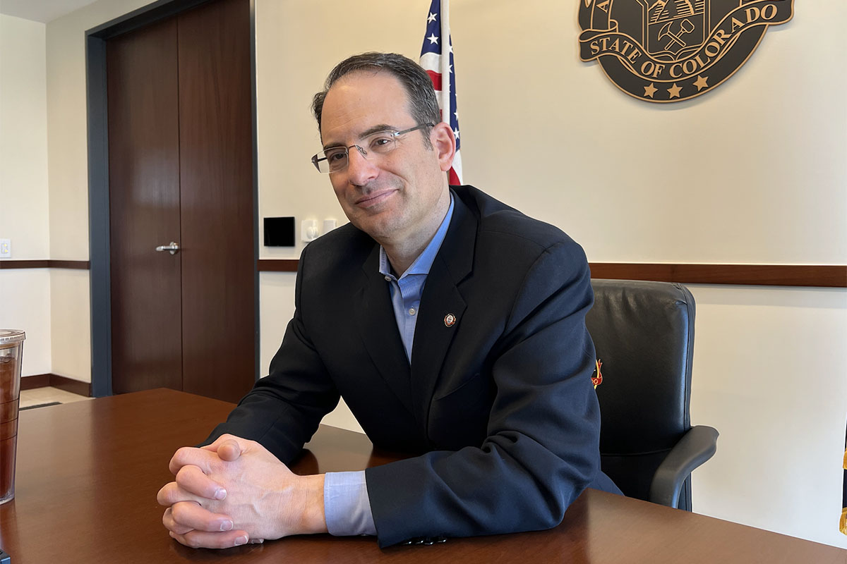 Phil Weiser: “Fentanyl traffickers deserve severe charges” Phil Weiser: “Traficantes de fentanilo merecen penas severas”