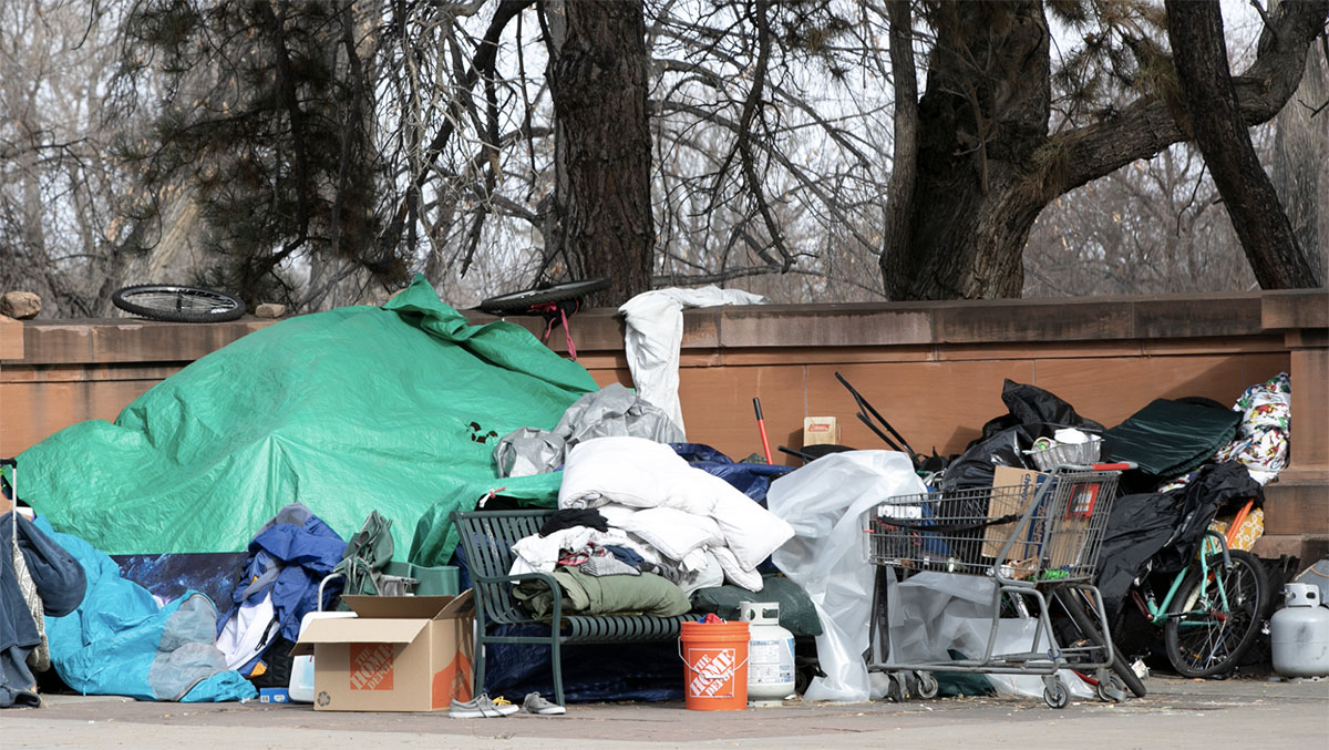Aurora brings order to the homeless Aurora pone orden a los desamparados