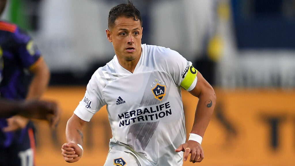 Buena racha de Chicharito