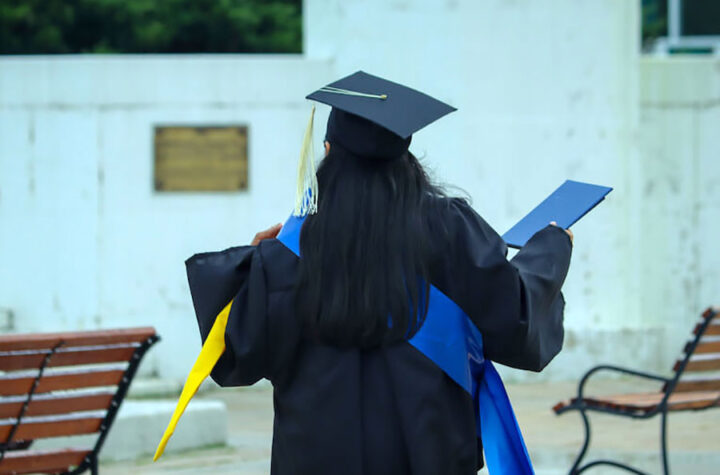 Sin DACA graduados indocumentados