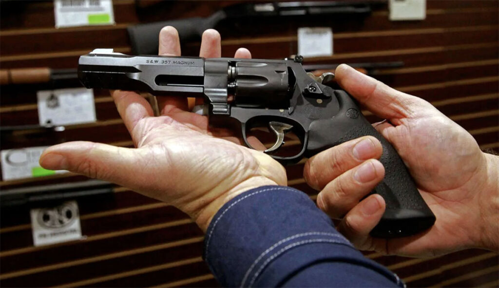Portar armas sin permisos