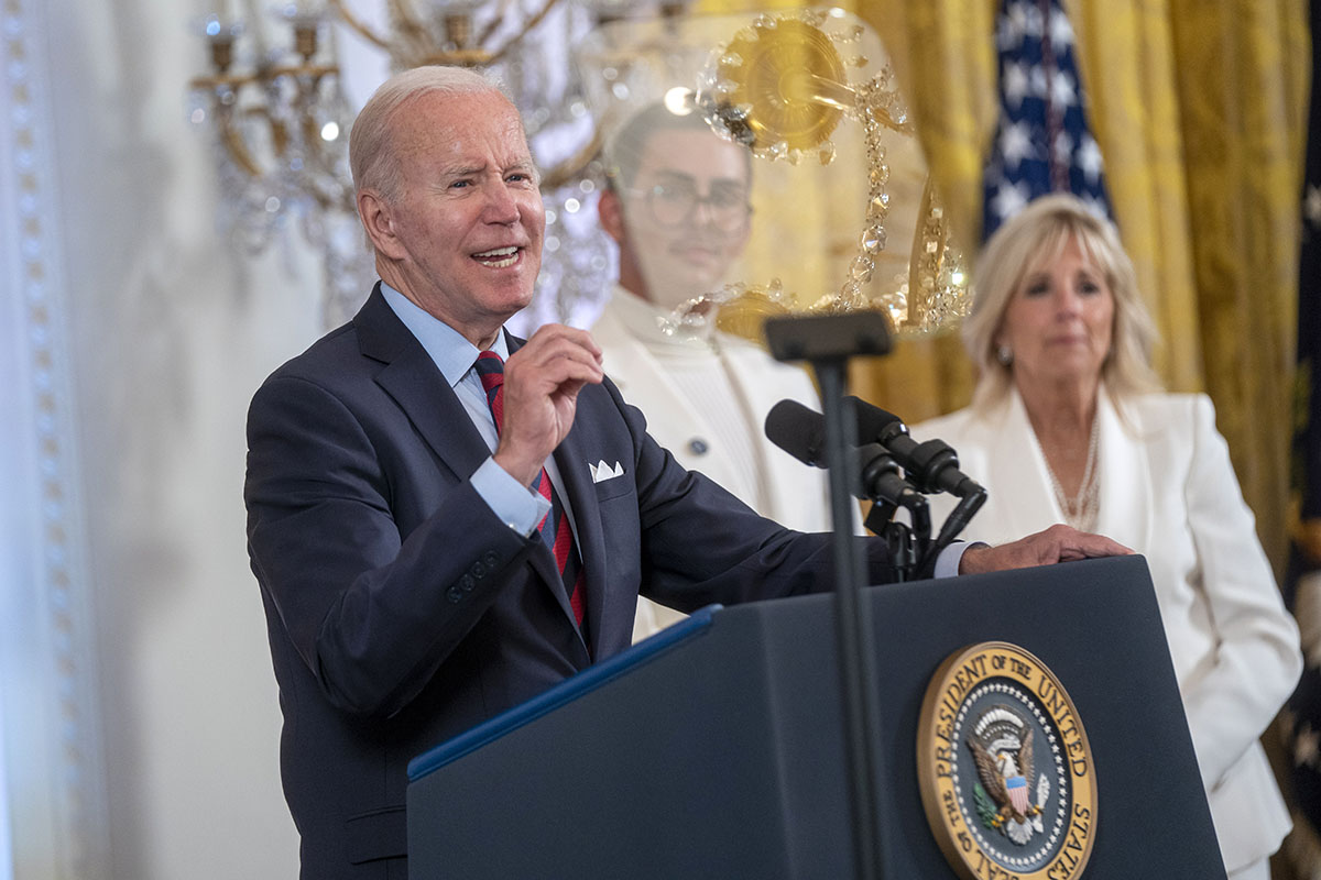 Biden to oil companies: “Lower prices” Biden a petroleras: “Bajen los precios”