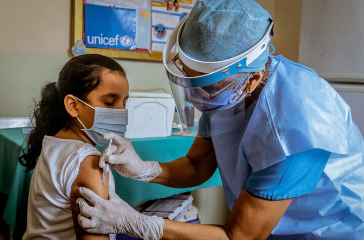 Ciudad de México inicia vacunación anticoronavirus en menores de 5 a 11 años