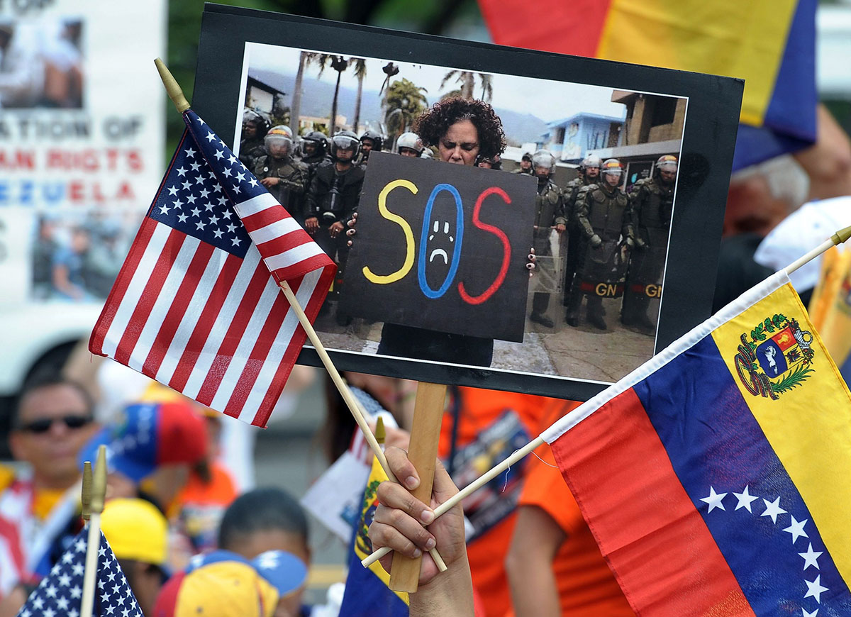Piden extender TPS a venezolanos
