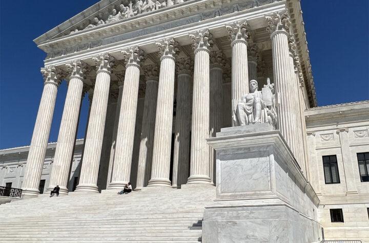 Biden acude al Supremo para aplicar sus prioridades de deportación