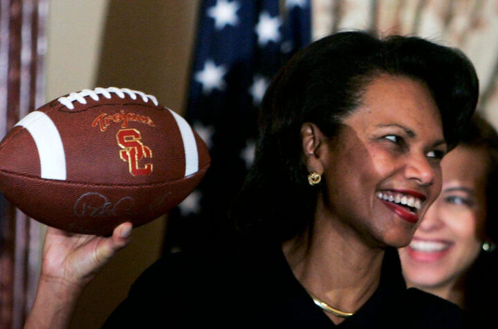 Condolezza a los Broncos