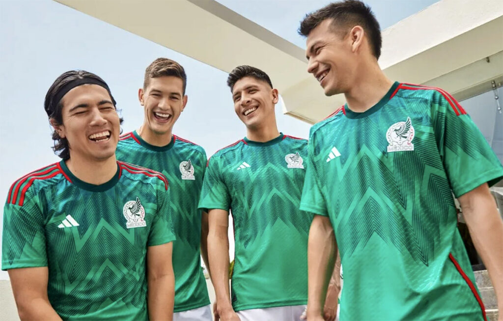 Revelan playera del TRI