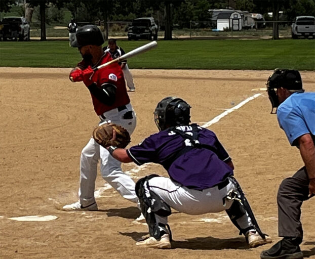Latino League in Northern Colorado Unites Baseball Lovers Liga latina en norte de Colorado une a amantes del béisbol