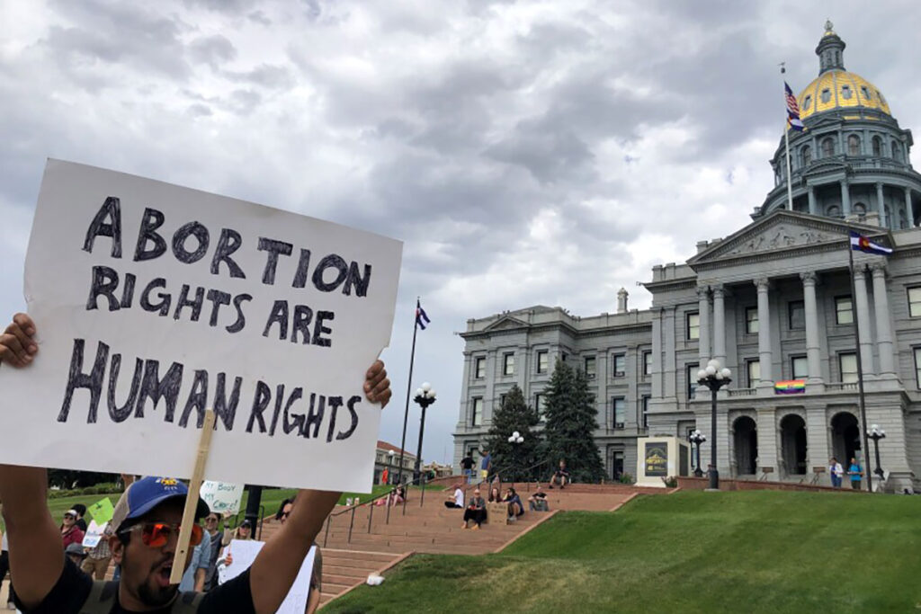 Colorado no extraditará a mujeres perseguidas por practicarse abortos