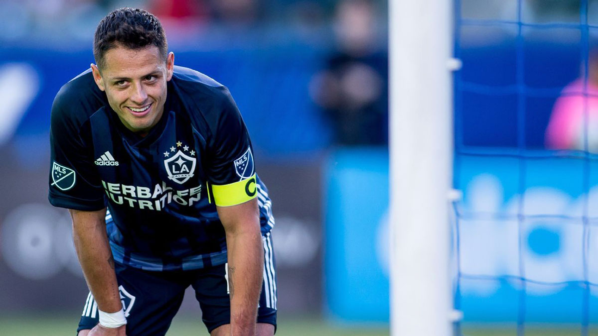 Chicharito, el capitán