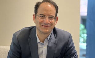 Phil Weiser: “I will defend reproductive rights in Colorado” Phil Weiser: “Defenderé derechos reproductivos en Colorado”