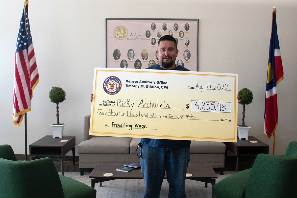 Denver Labor recovers unpaid wages for workers Denver Labor recupera sueldos no pagados para los trabajadores