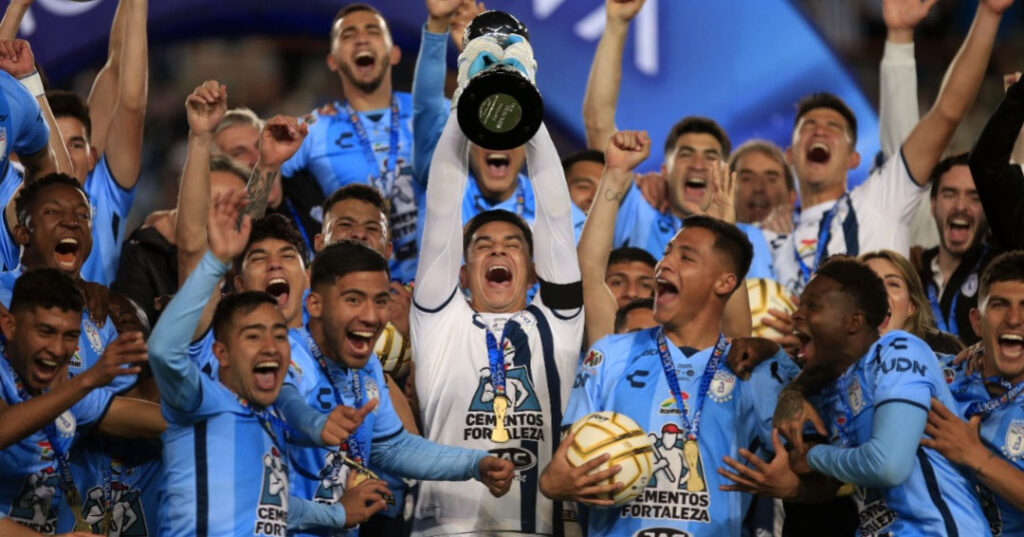 Pachuca gana cómodamente el título del Apertura