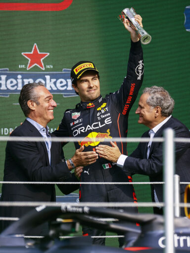 Max Verstappen confirma que sigue siendo rey