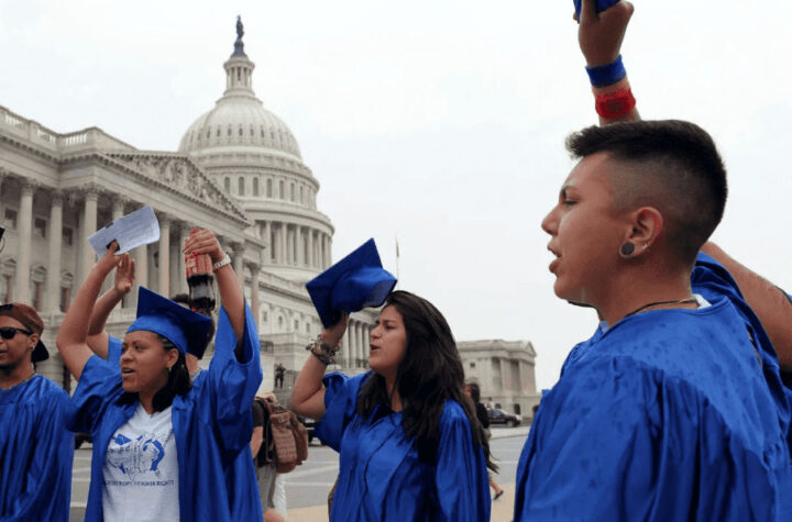 Abren período para solicitar becas universitarias para "soñadores"