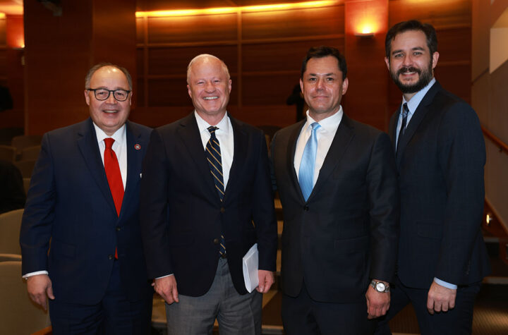 NAHP 40th Anniversary Celebration Wraps Up Culmina celebración del 40 aniversario de la NAHP