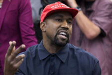 Kanye West continúa atacando a los judíos
