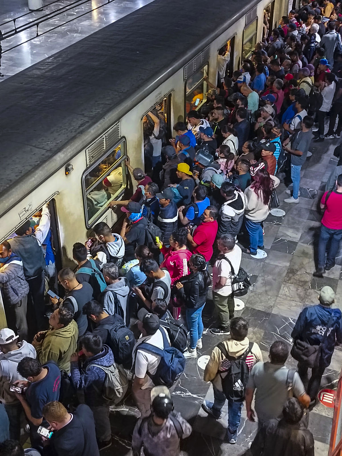 El temor viaja en el metro de Ciudad de México