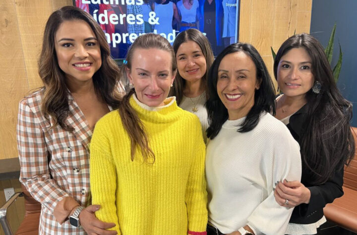 Proyectando los logros de las mujeres hispanas