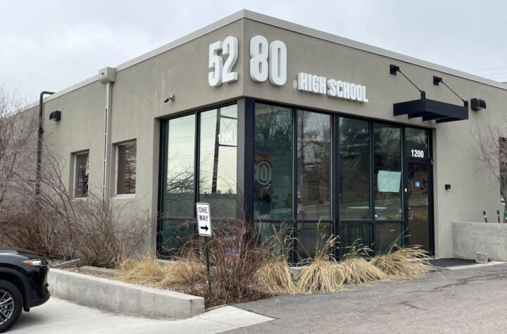 Estudiando y recuperándose de las adicciones