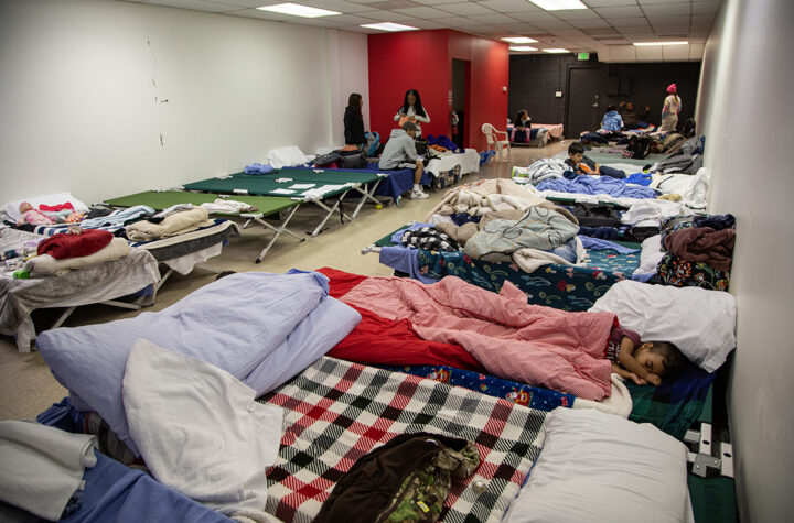 Immigrant care costs Denver $20 million Cuidado de inmigrantes cuesta a Denver 20 millones de dólares 