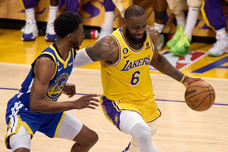 Los Nuggets se enfrentan a los Lakers y a la historia