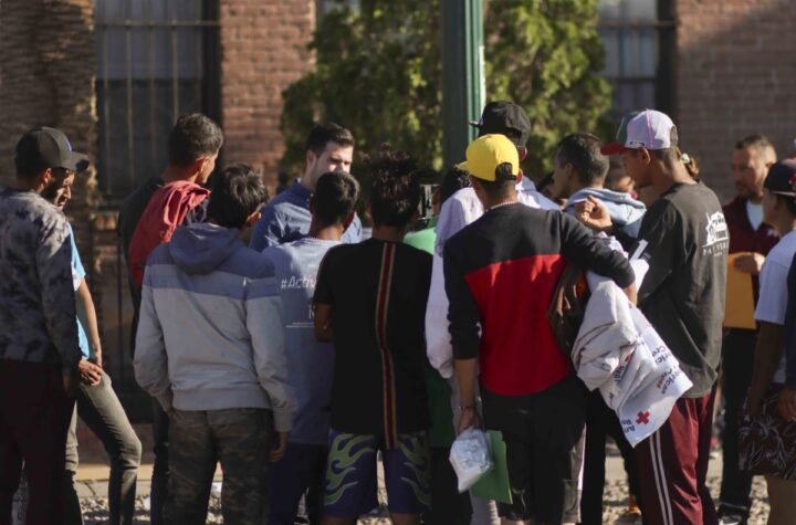 El Paso will continue sending migrants to other American cities