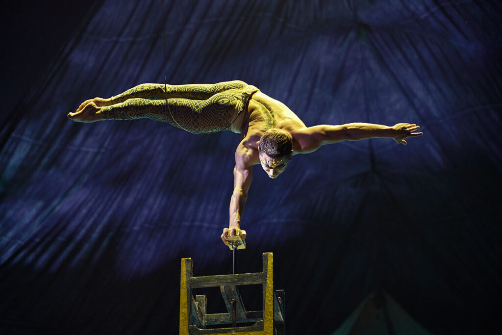 Disfruta KOOZA del Cirque du Soleil
