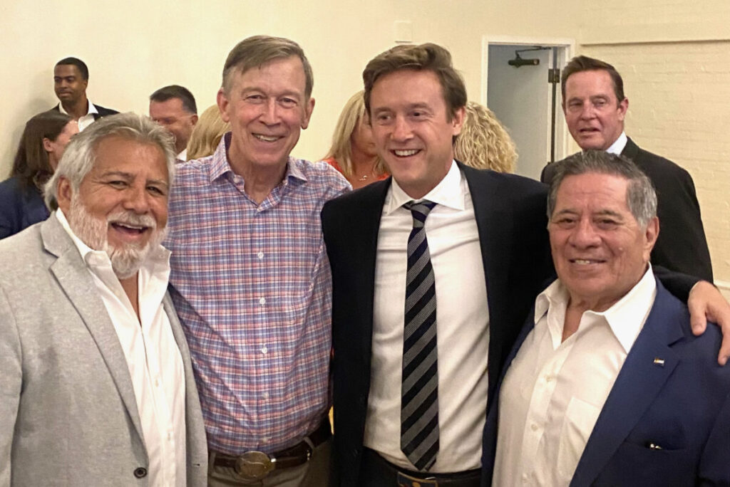 Líderes hispanos presentes en juramentación nuevo Alcalde de Denver