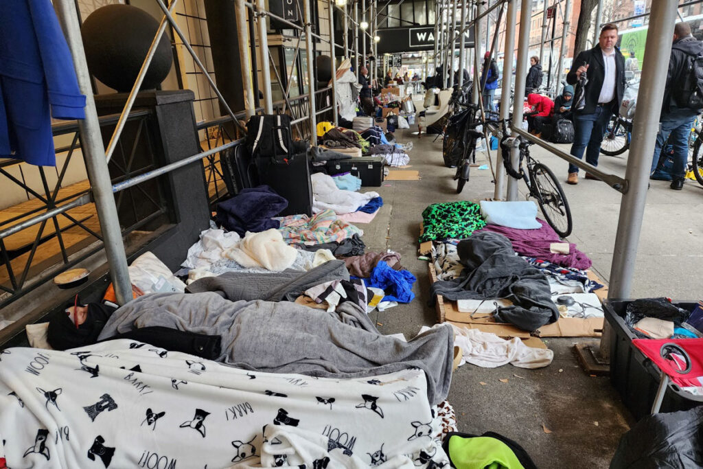 Refugio para mil migrantes