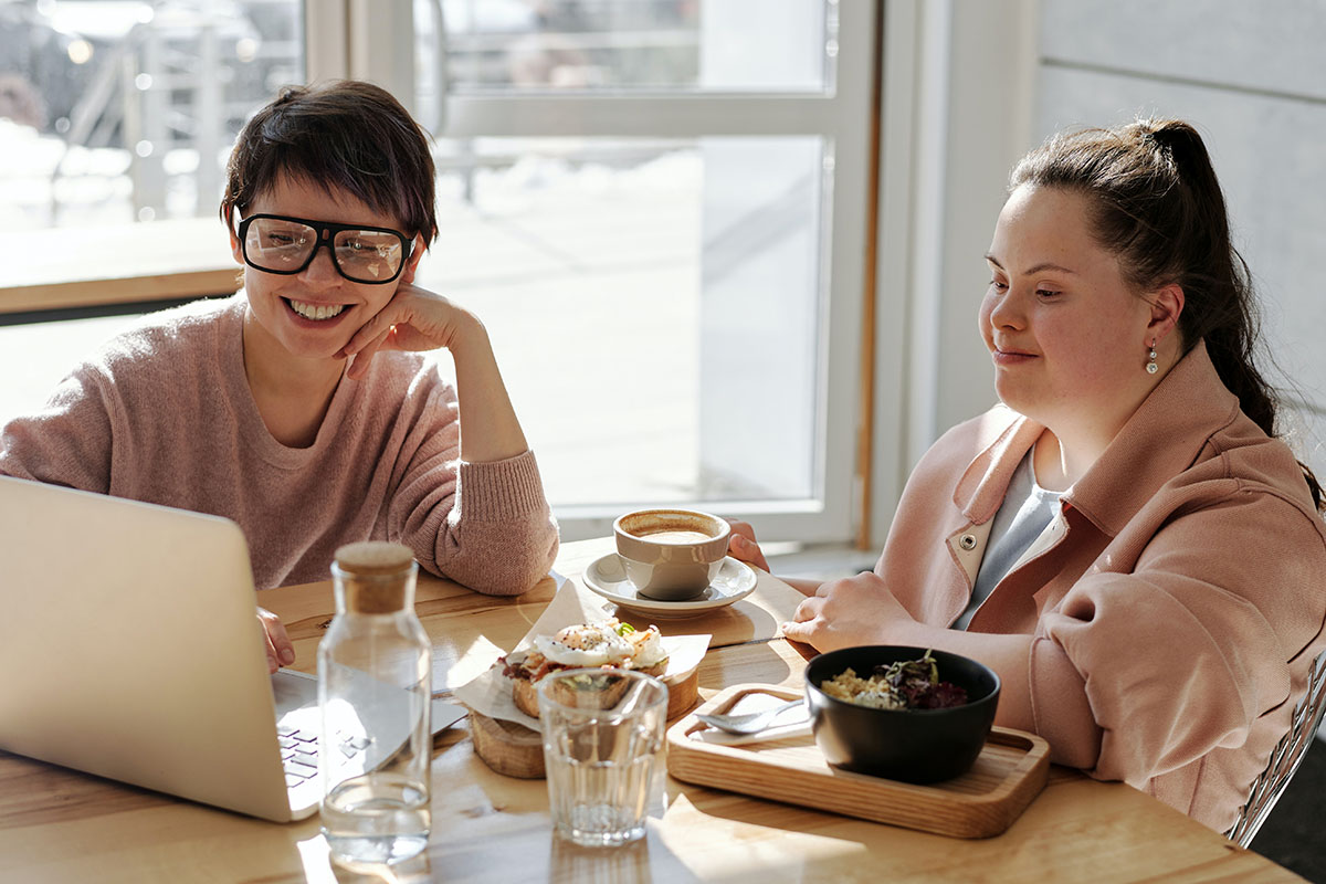 Promoting Accessibility: Combating Ableism in the Workplace Combatiendo el Ableismo en el Lugar de Trabajo