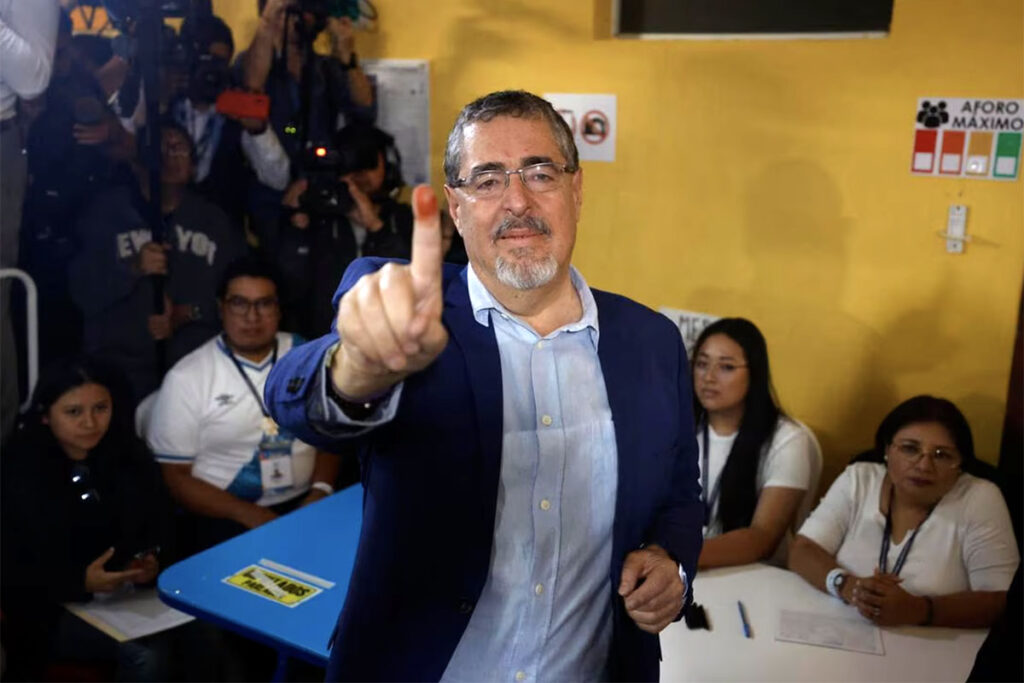 Bernardo Arévalo gana presidencia de Guatemala