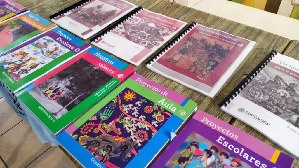 Niegan repartir libros de texto