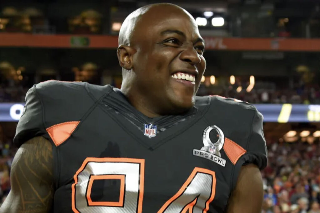 DeMarcus Ware en el Salón de la Fama