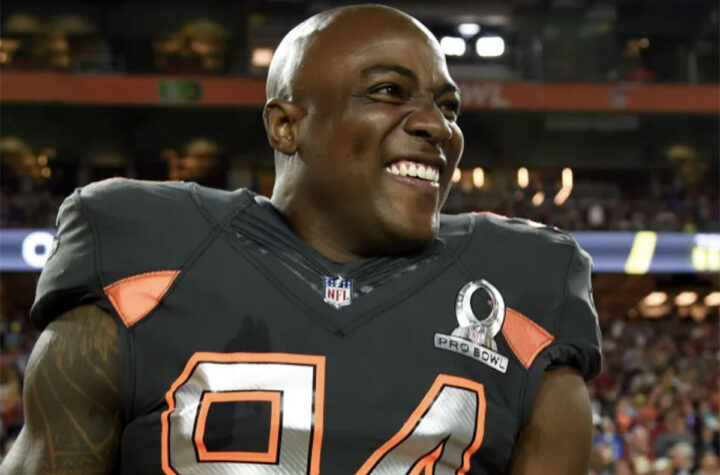 DeMarcus Ware en el Salón de la Fama