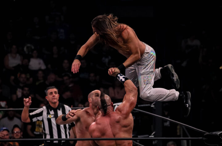 Despedida del 1STBANK CENTER con gran espectáculo AEW