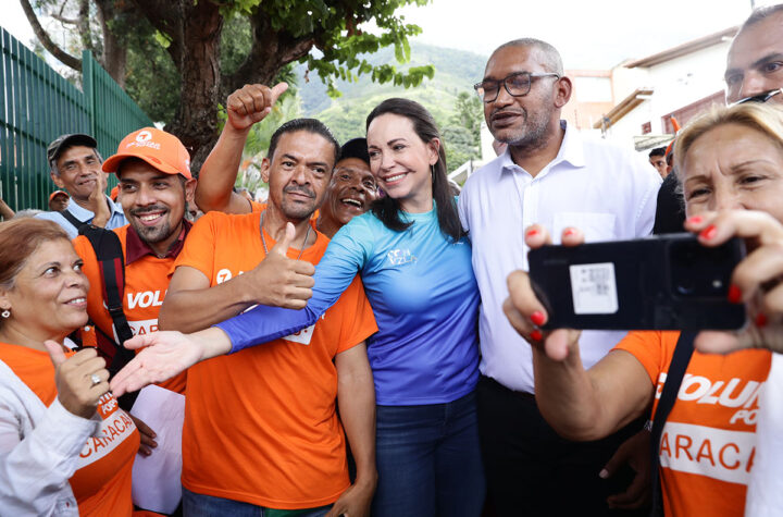 María Corina lidera primarias