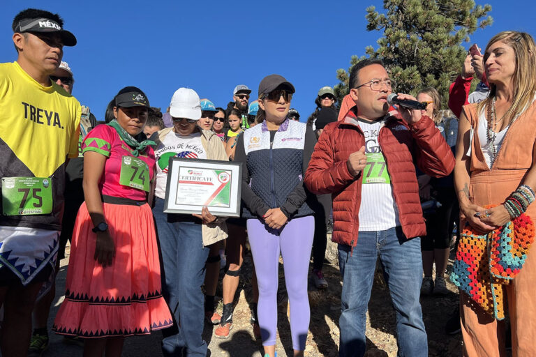 Lorena Ramírez corrió junto a centenares de hispanos en Boulder