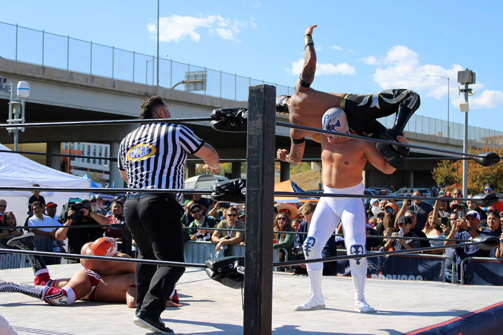 Lucha Libre con Místico y Atlantis Jr.