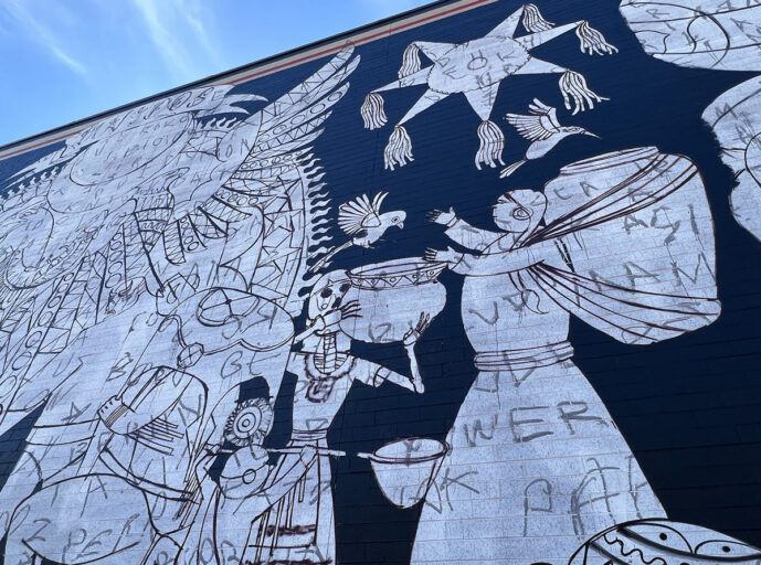 Hermandad y cultura refleja nuevo mural en el Auraria Campus