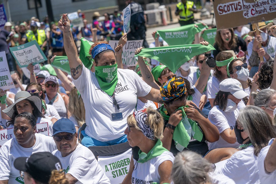 Aprueban derecho al aborto