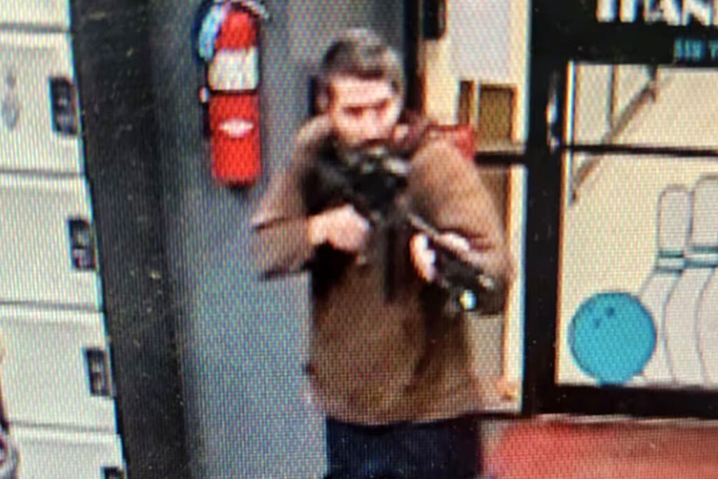 Dos tiroteos por día