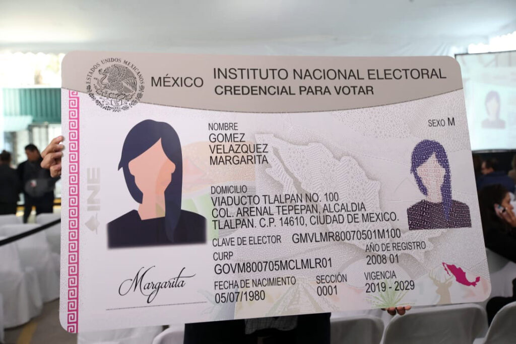 Mexicans Lagging in Voter Registration from the US