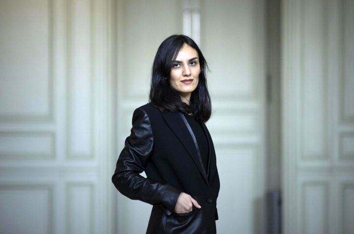 Campeona de Ajedrez desafía régimen iraní