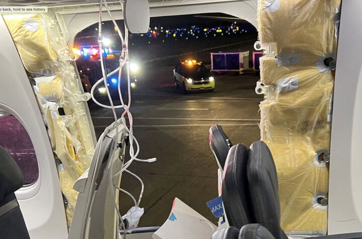 Ordenan inspeccionar puertas de todos los Boeing 737-900