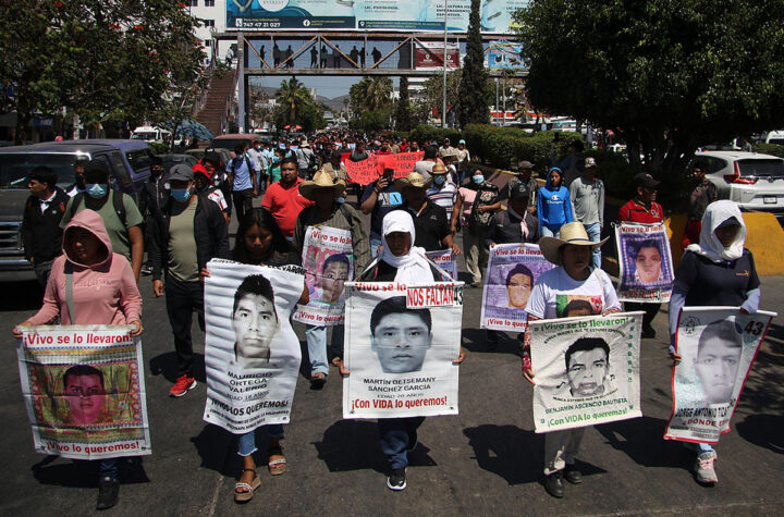 Piden justicia en caso de estudiante de Ayotzinapa asesinado